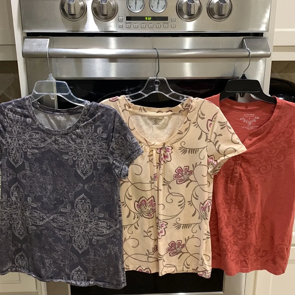 Bundle of 3Sonoma & Croft Barrow size medium tees cotton/polyester/spandex. - Picture 3 of 12